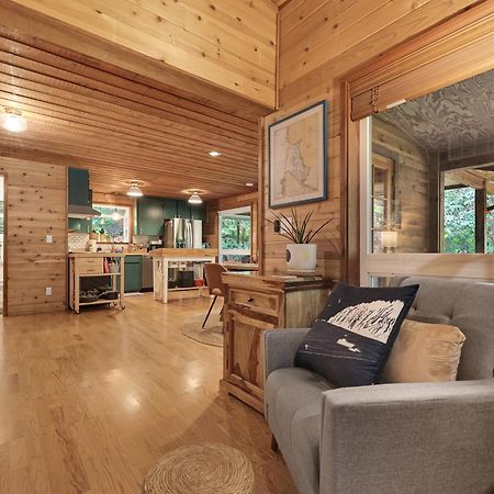 Woods Waves: Luxury Coast Cabin King Beds Pets Тілламук Екстер'єр фото